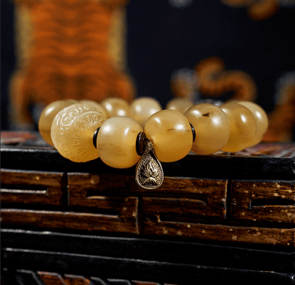 COURAGEOUS SPIRIT YAK HORN BRACELET BY KAILASH ENERGY